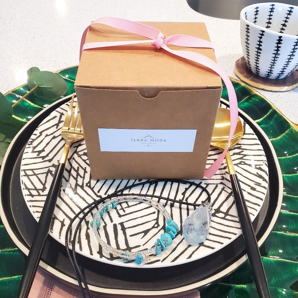 Gift wrapping available for any purchase! - Picture 5 of 13